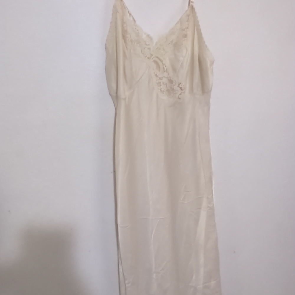 Vintage WONDER MAID Non Cling Full Slip Dress 34 Champagne Lace Trim Union Made